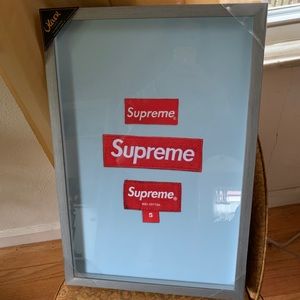 SUPREME X Oliver Gal shadow box